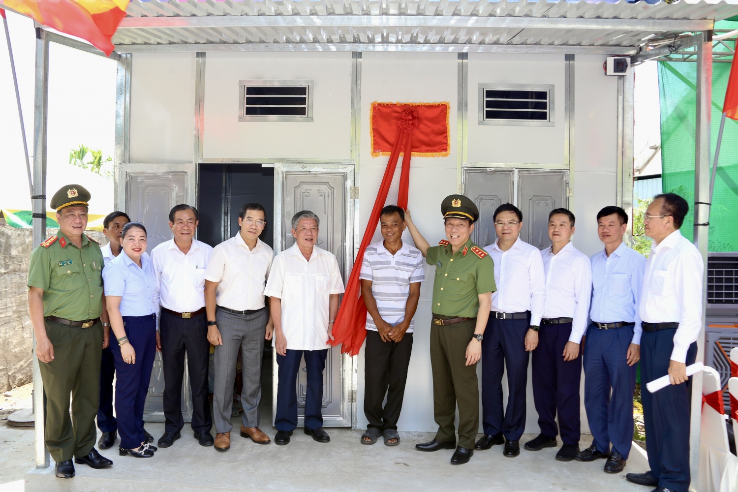 Petrovietnam tài trợ xây dựng 400 căn nhà tại tỉnh Trà Vinh